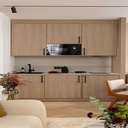 Spacious -2br-6p- Le Marais Apartment *